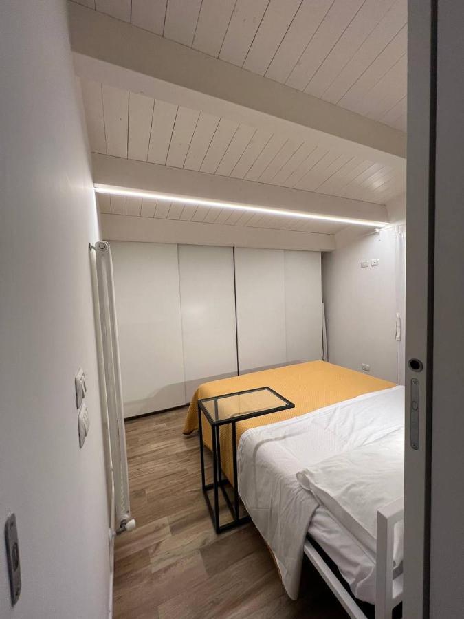 Апартаменты Casa Klimt Vicinissima Al Mare Parcheggio Privato Gratuito Se Disponibile Пескара Экстерьер фото